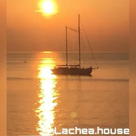 Lachea House Sul Mare Dei Ciclopi Lägenhet *