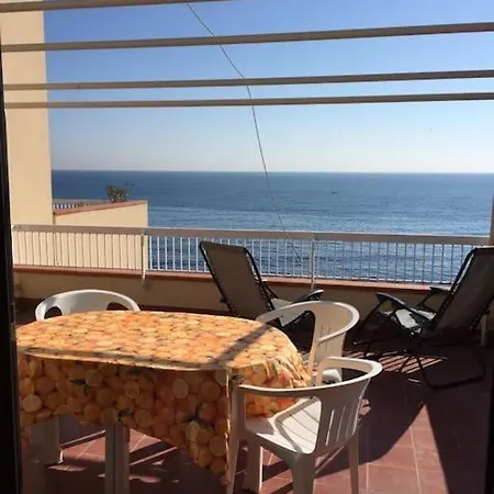 Lachea House Sul Mare Dei Ciclopi Lägenhet *